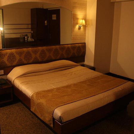 Hotel Karl Residency Bombaim Exterior foto