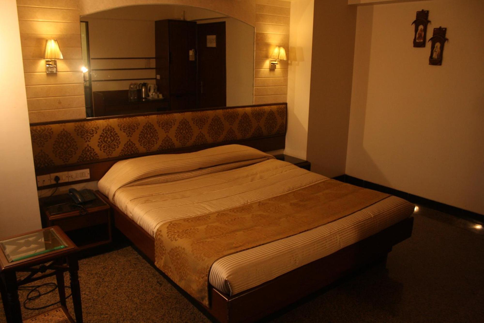 Hotel Karl Residency Bombaim Exterior foto